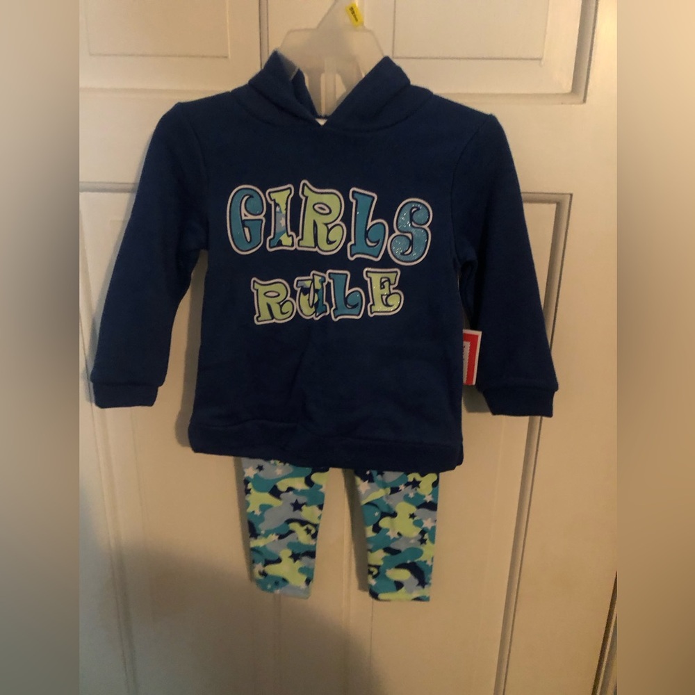 Girls Two Piece Set. 18Months. Girls Rule.